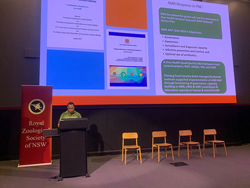 Image: Daniel Kelly from PNG’s National Agriculture and Quarantine Inspection Authority presenting animal health work at the Royal Zoological Society of NSW conference.