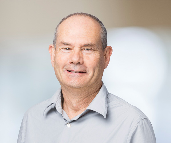 Dr Bruce Wines