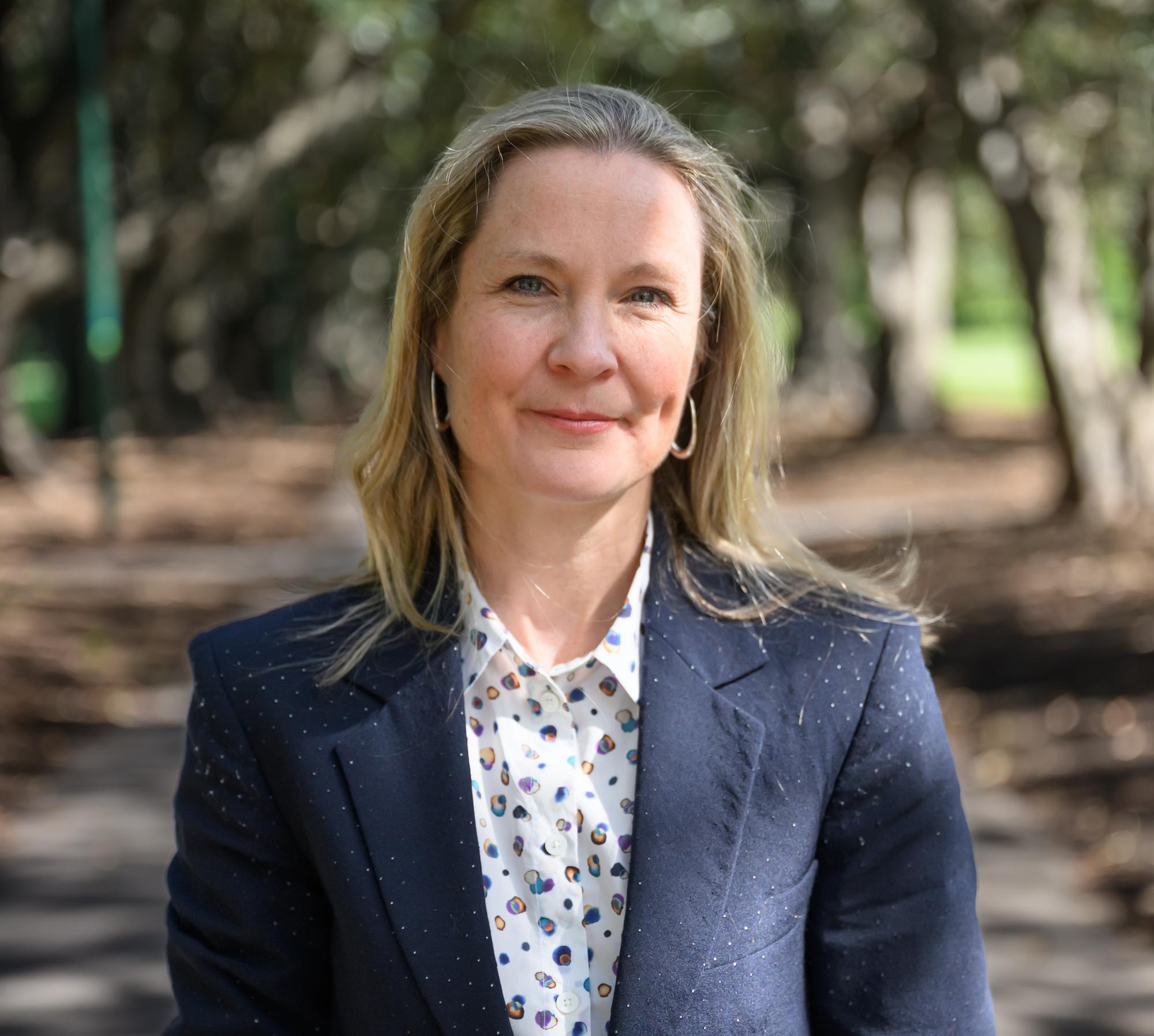 Jessica Howell headshot.