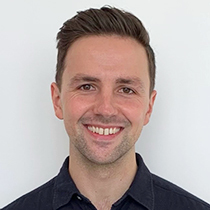 Dr Oliver Looker