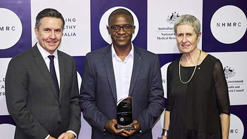 Federal Health Minister The Hon Mark Butler, Dr Tafi Marukutira and NHMRC CEO Professor Anne Kelso AO Image credit: PewPew Studio/NHMRC