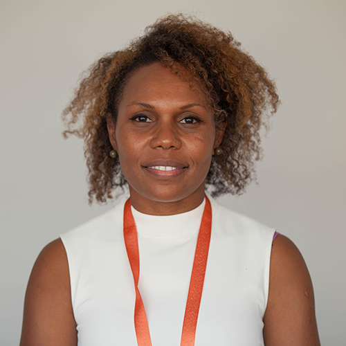 Dr Annemarie  Laumaea